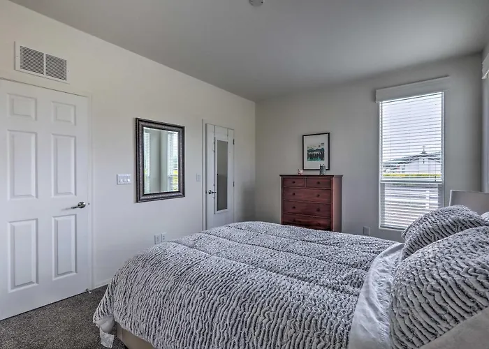 Modern 55 Mi To Grand Canyon! Holiday home Williams