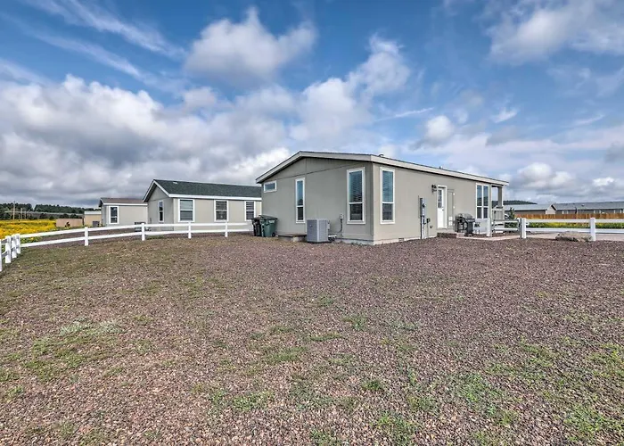 Modern 55 Mi To Grand Canyon! Holiday home